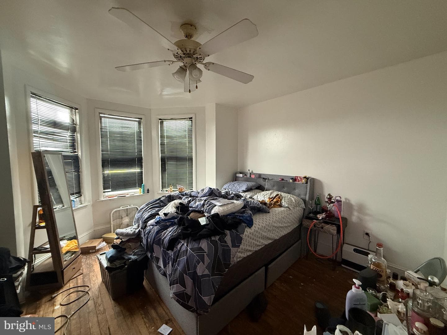 5555 Webster photo 15