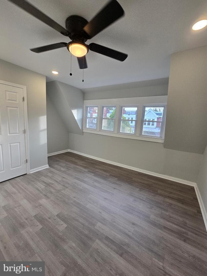 5625 Crowson Street photo 18