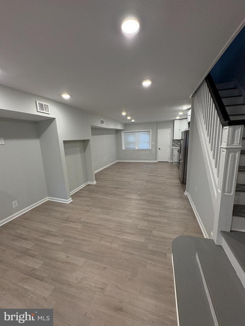 5625 Crowson Street photo 3