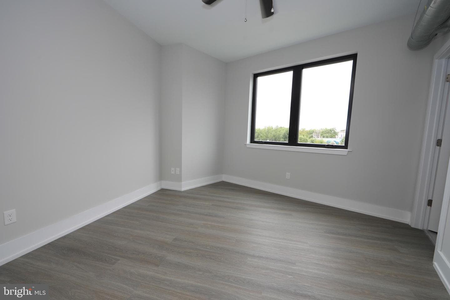 1851 Germantown Avenue photo 33