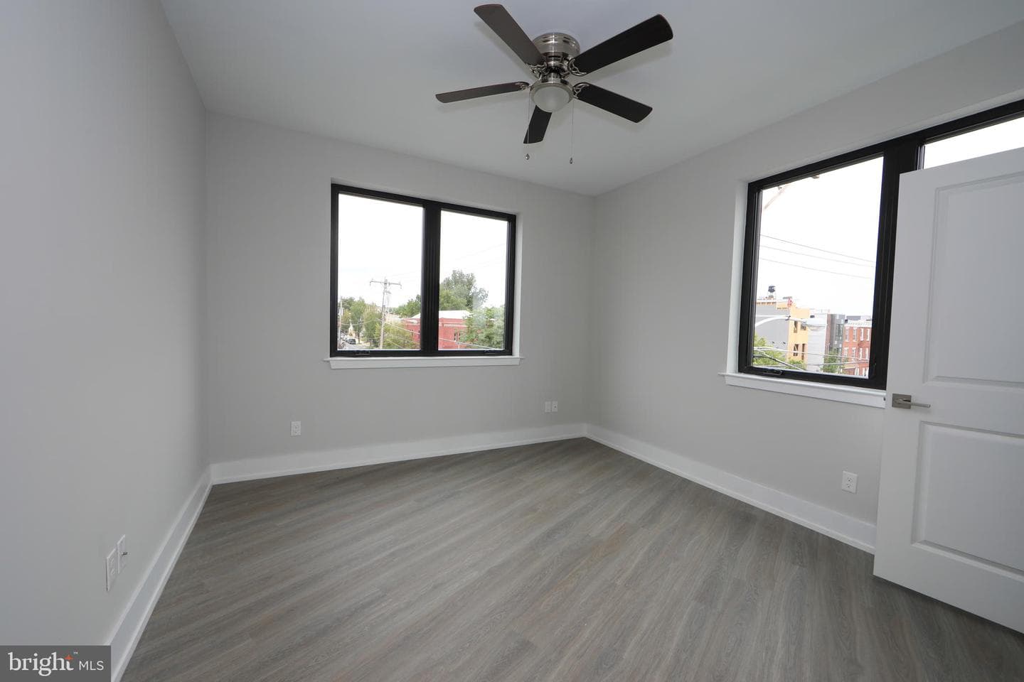 1851 Germantown Avenue photo 39