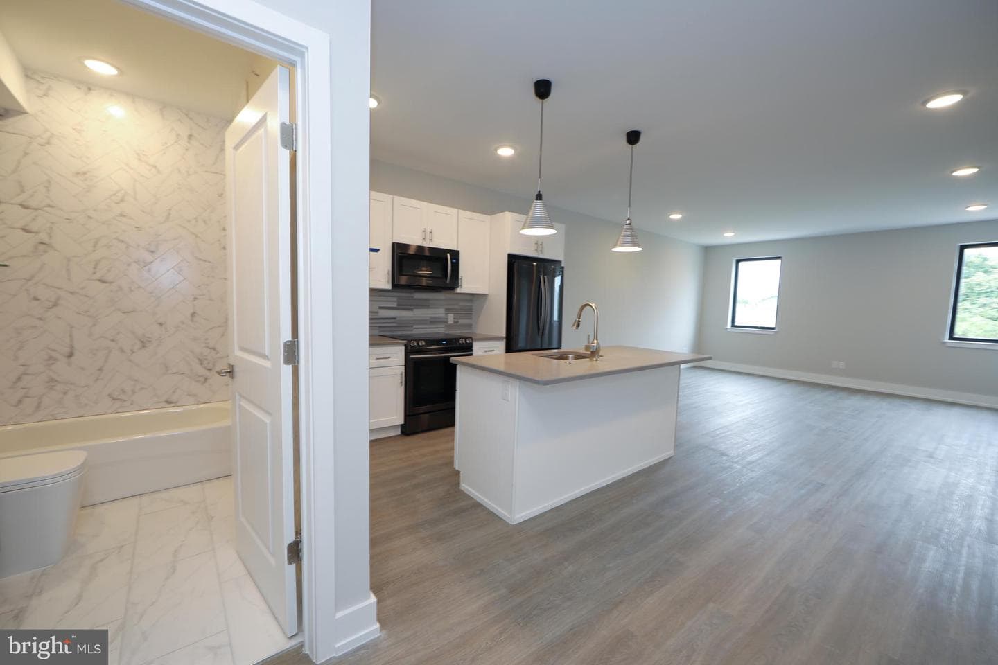 1851 Germantown Avenue photo 46