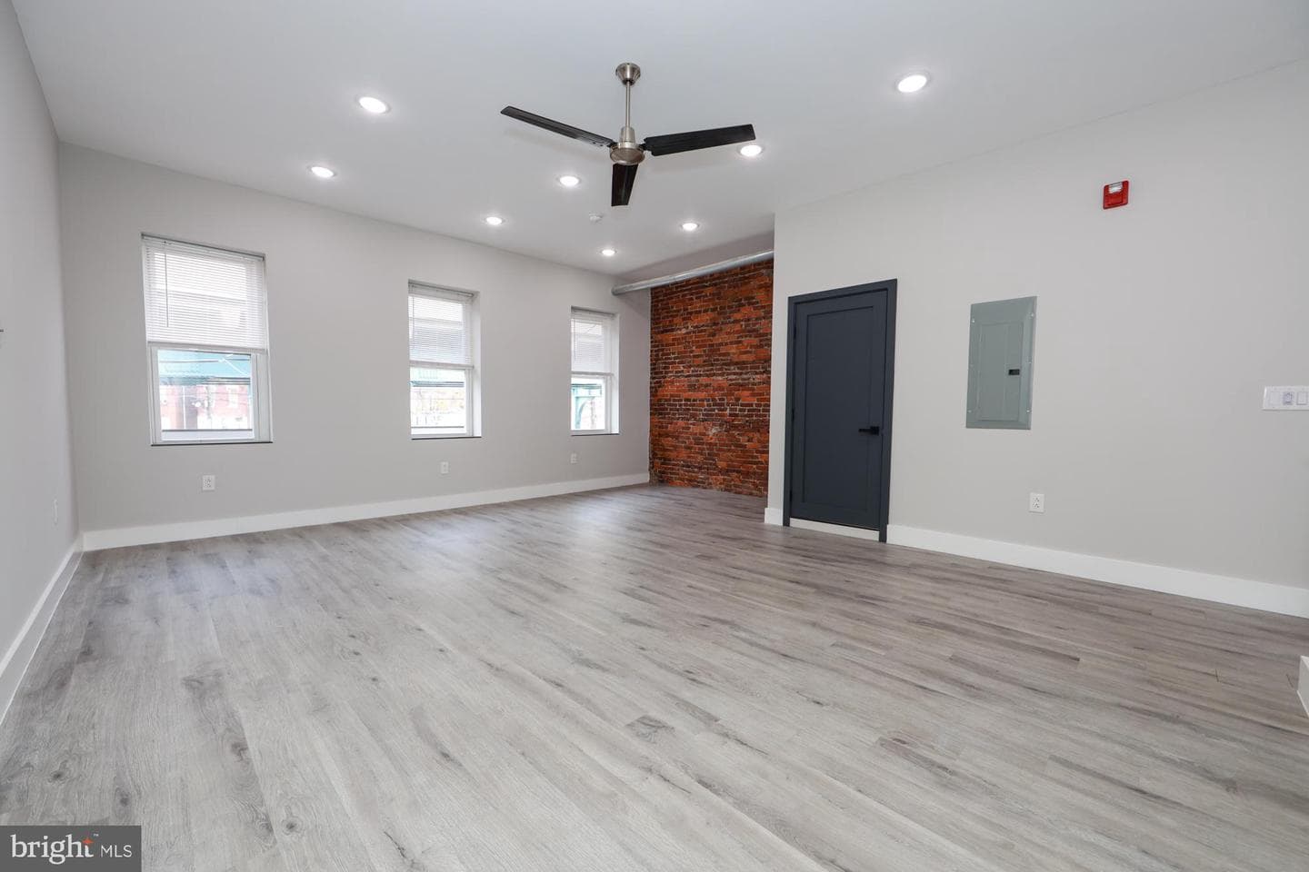 3565 Kensington Avenue photo 11