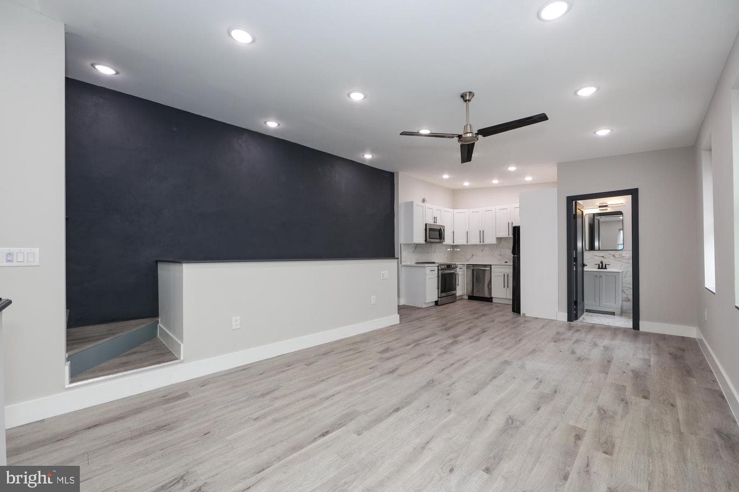 3567 Kensington Avenue photo 9
