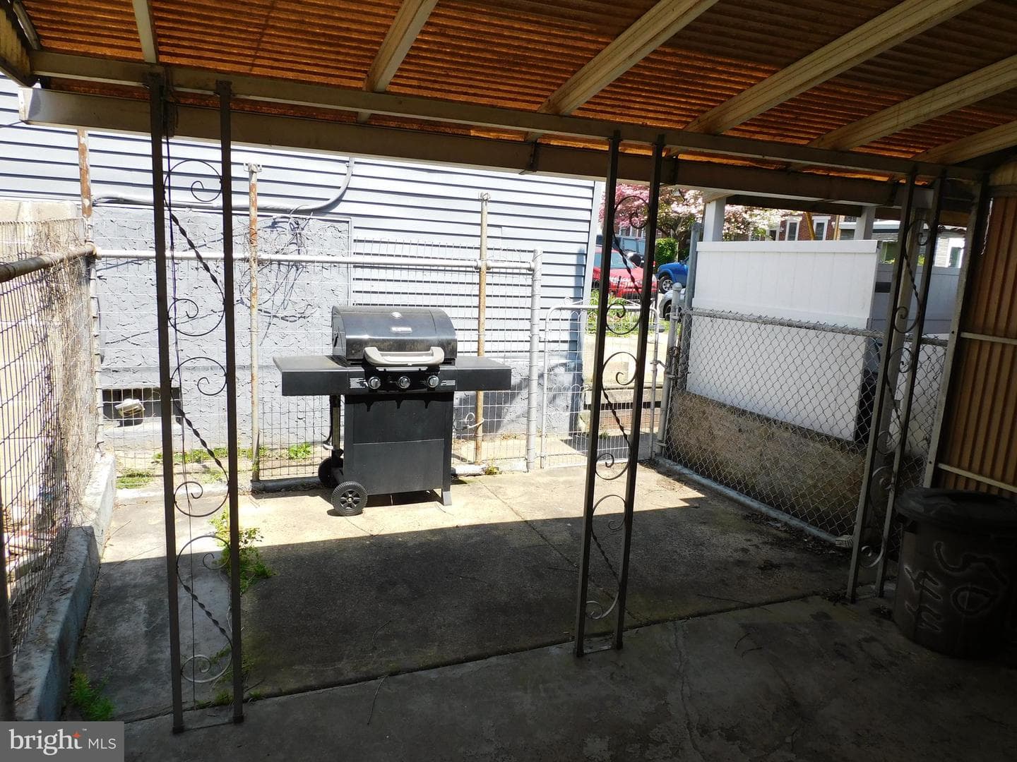 5044 James Street photo 22