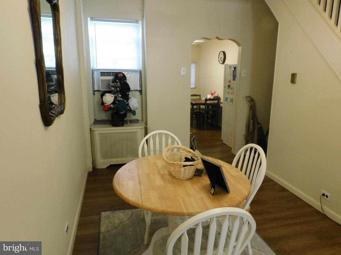5044 James Street photo 8