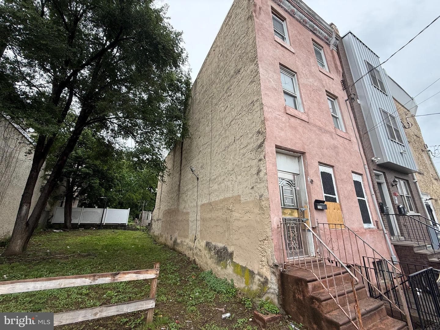 1209 W Susquehanna Avenue photo 2