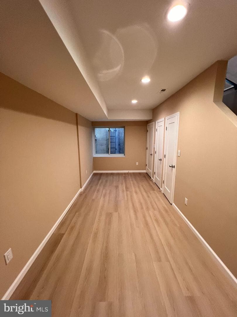 540 Edgley Street photo 6