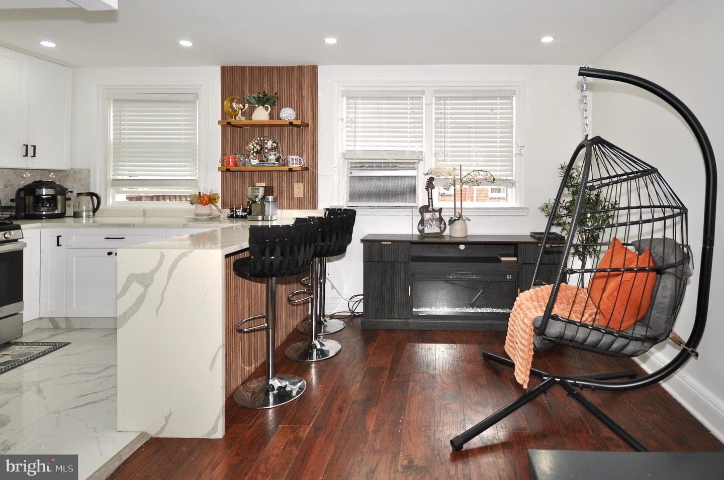 6311 Elmhurst Street photo 21