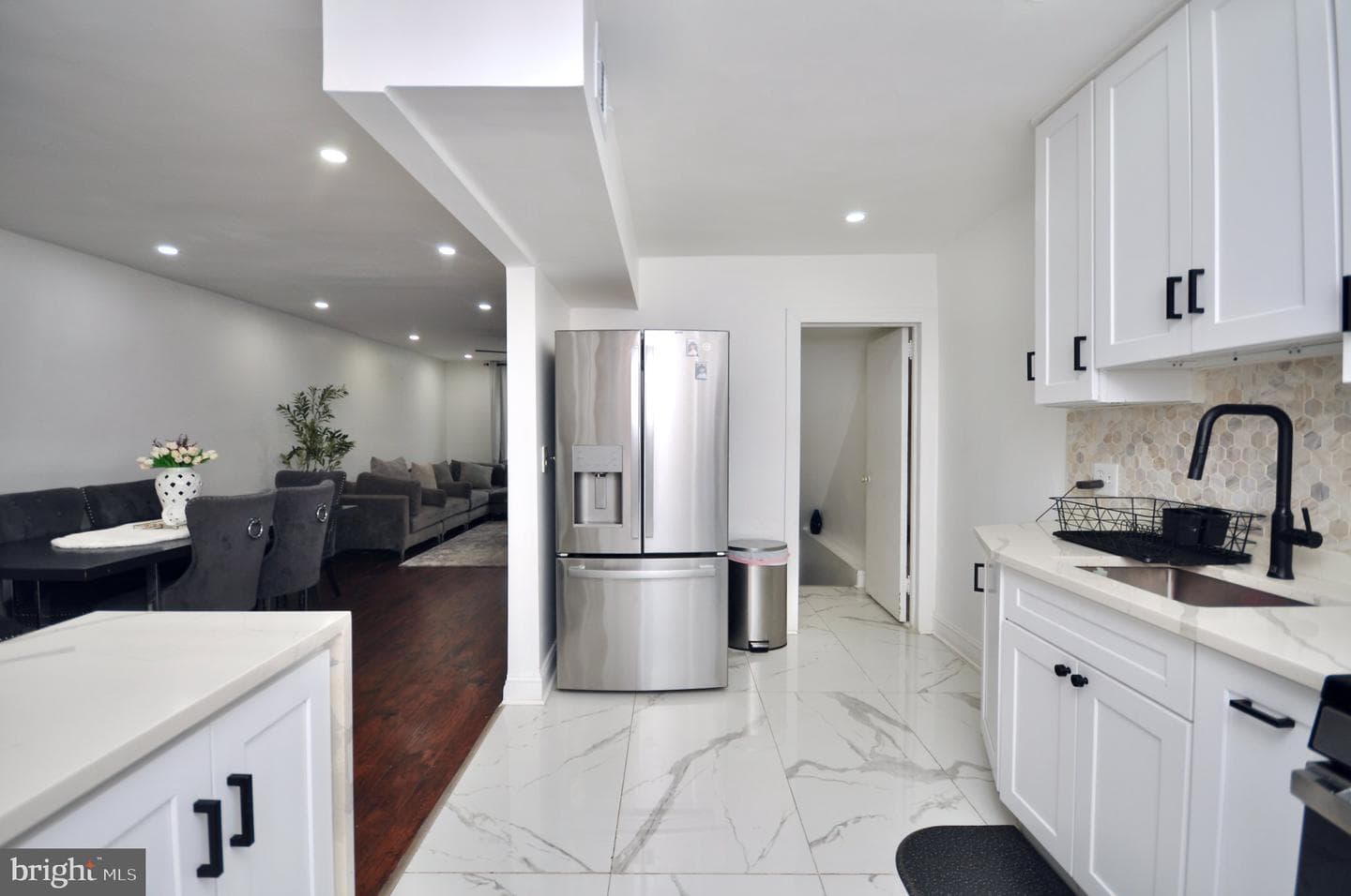 6311 Elmhurst Street photo 25