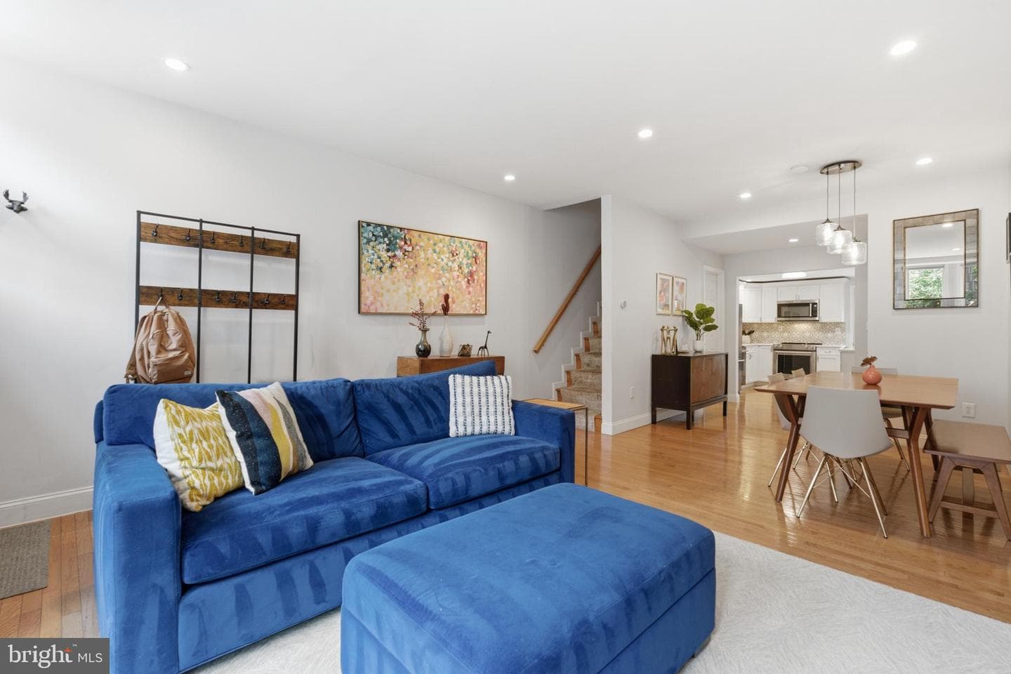2137 Bainbridge Street photo 8