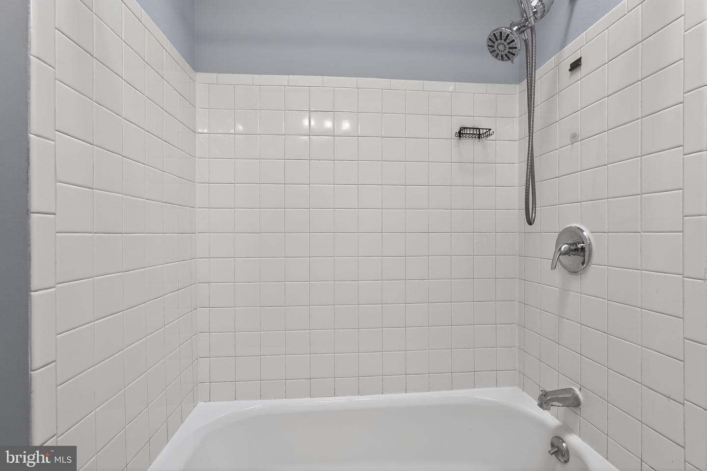 2114 S Lambert Street photo 12