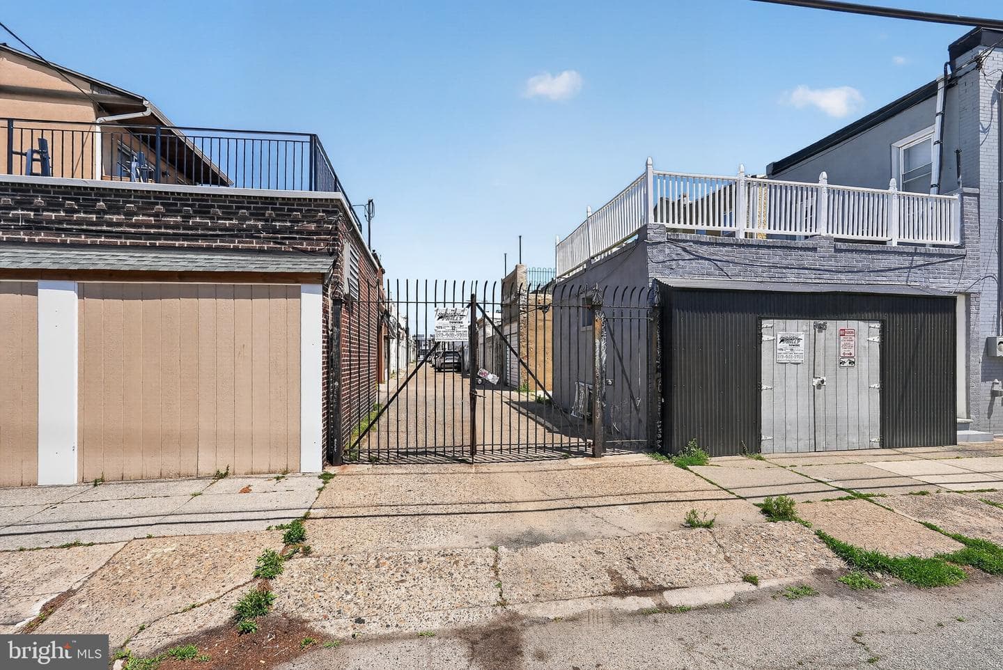 2114 S Lambert Street photo 28