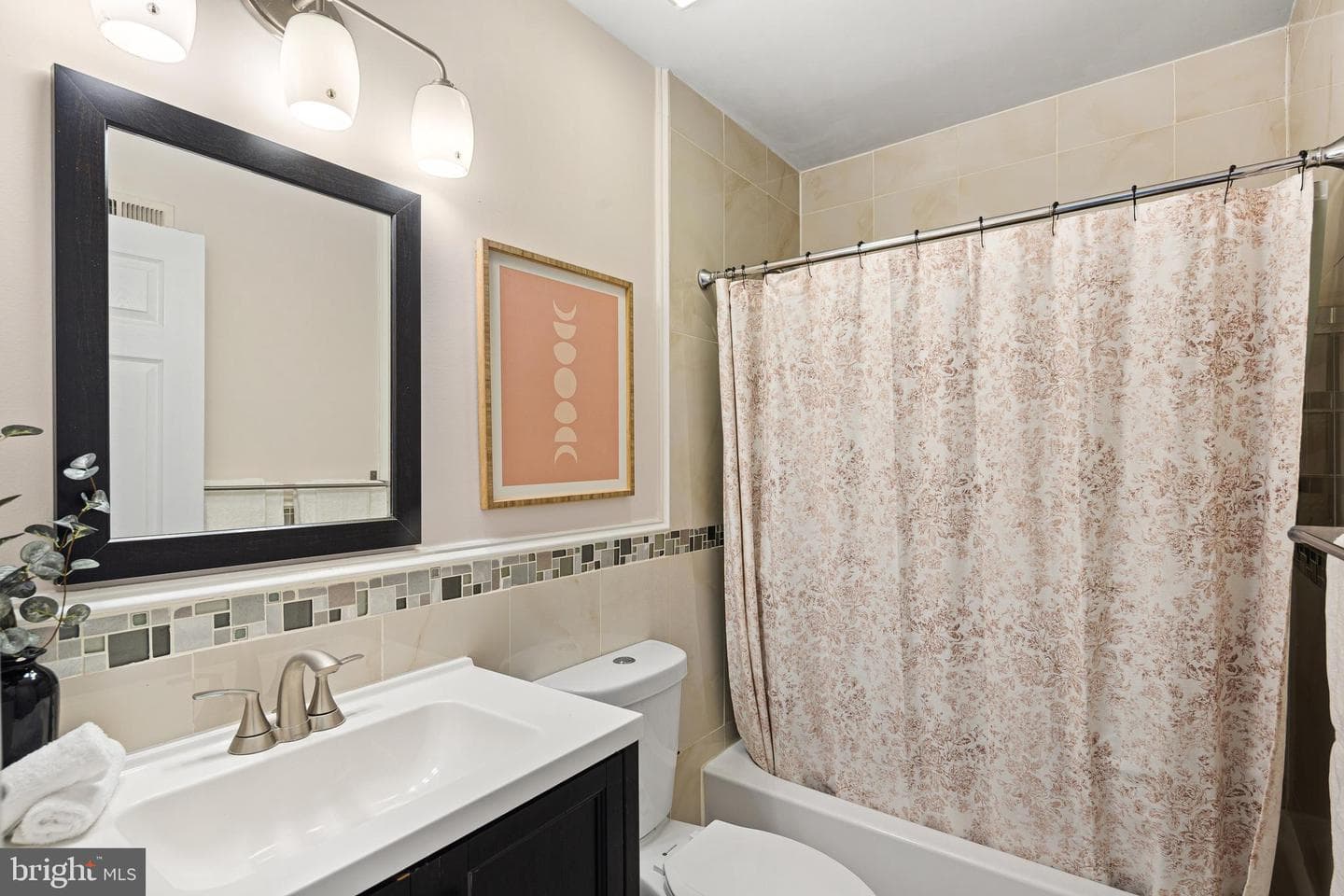2343 Moore Street photo 13