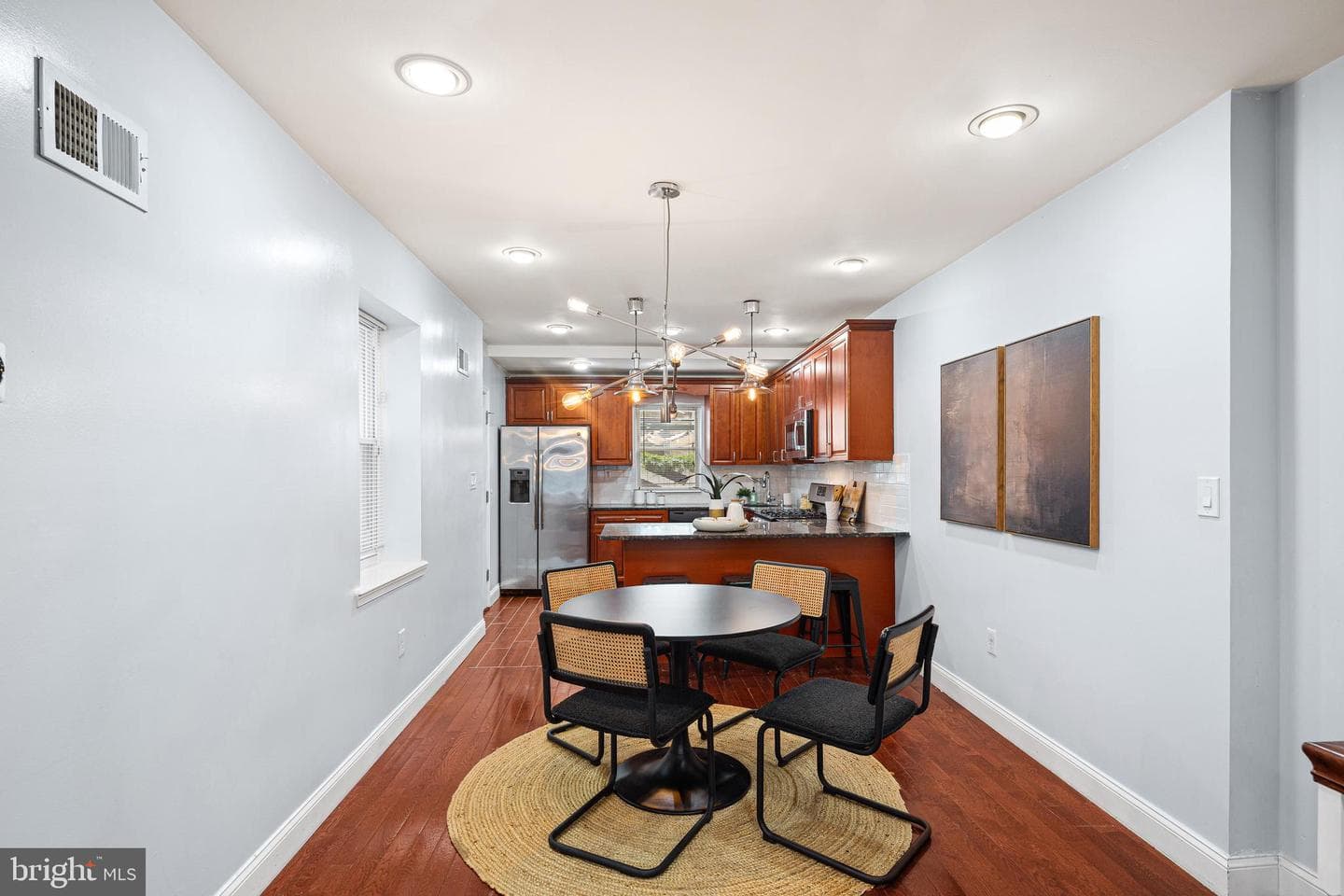 2343 Moore Street photo 5