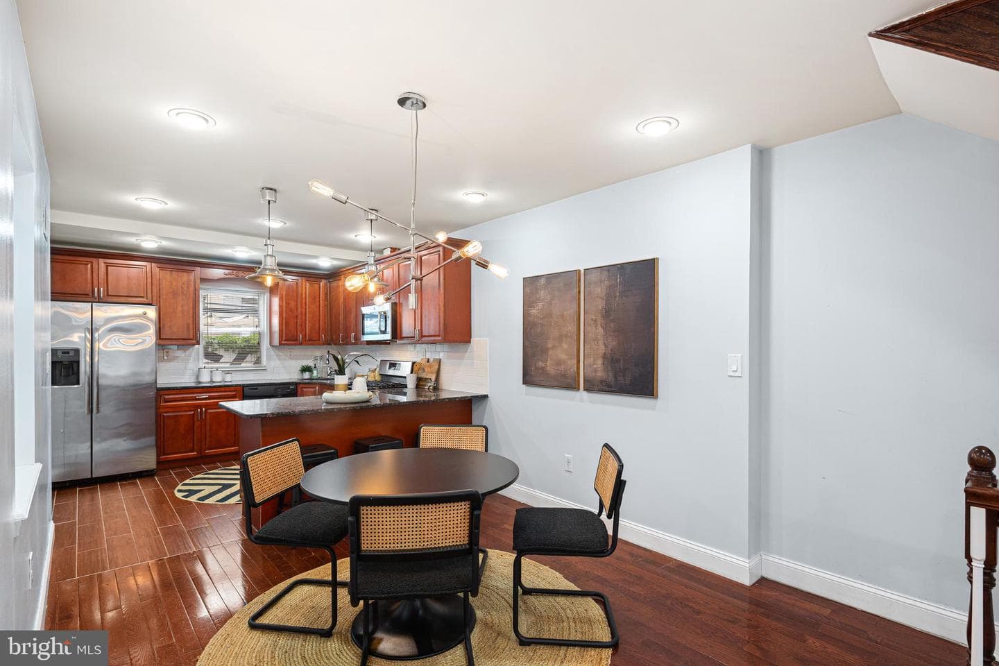 2343 Moore Street photo 6