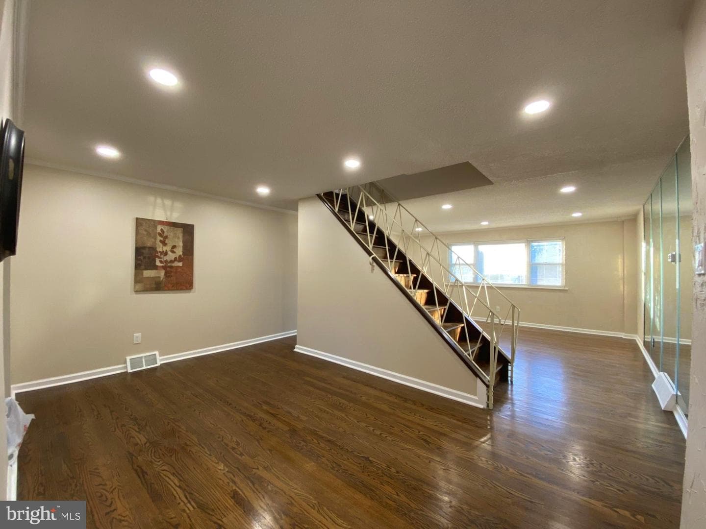 3528 W Crown Avenue photo 12