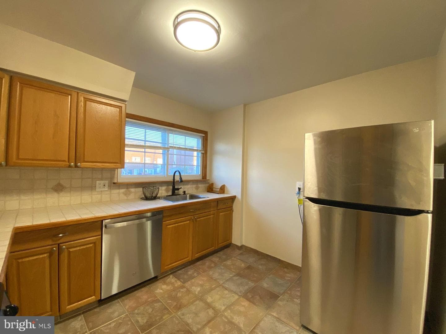 3528 W Crown Avenue photo 15