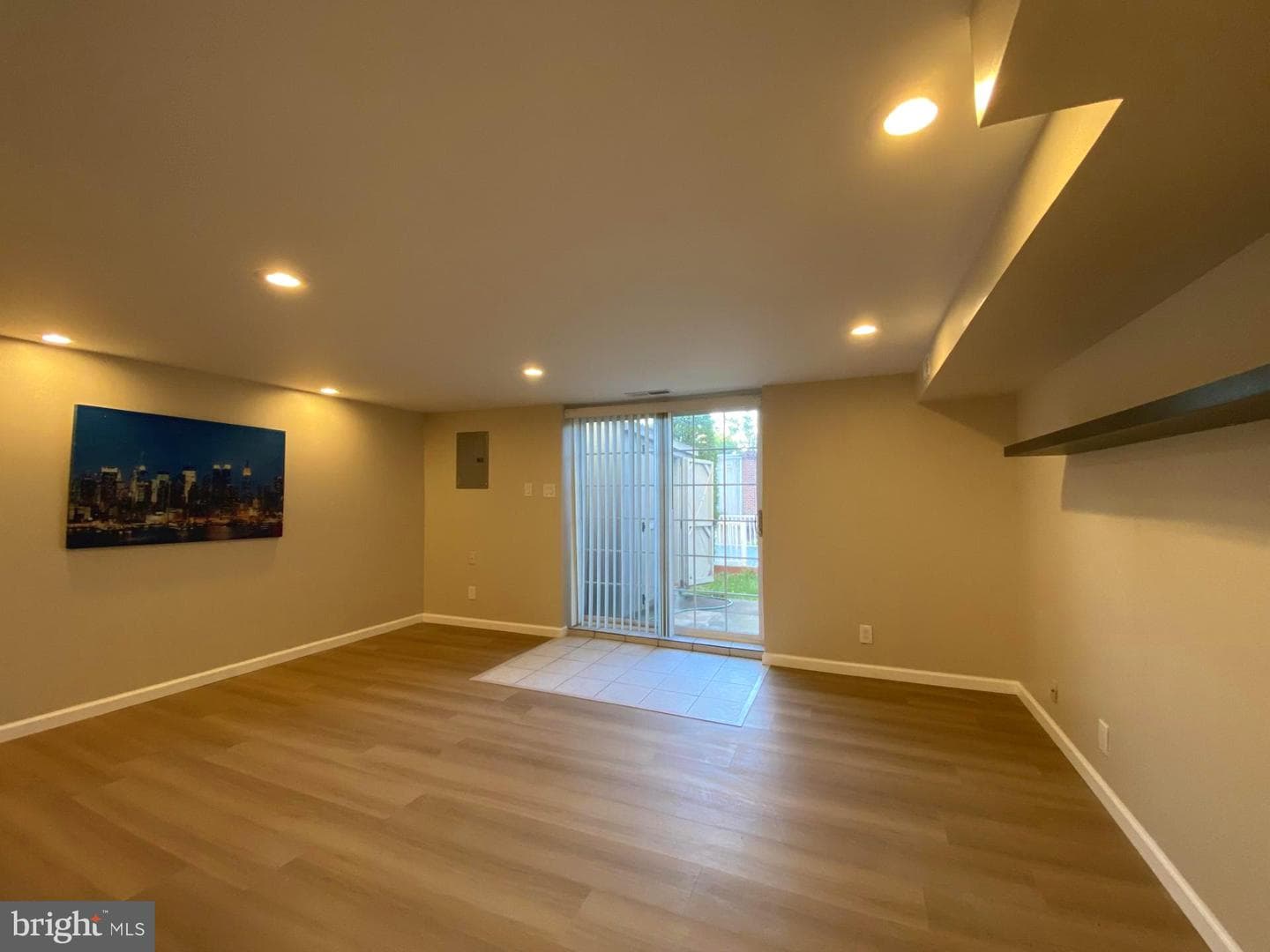 3528 W Crown Avenue photo 25