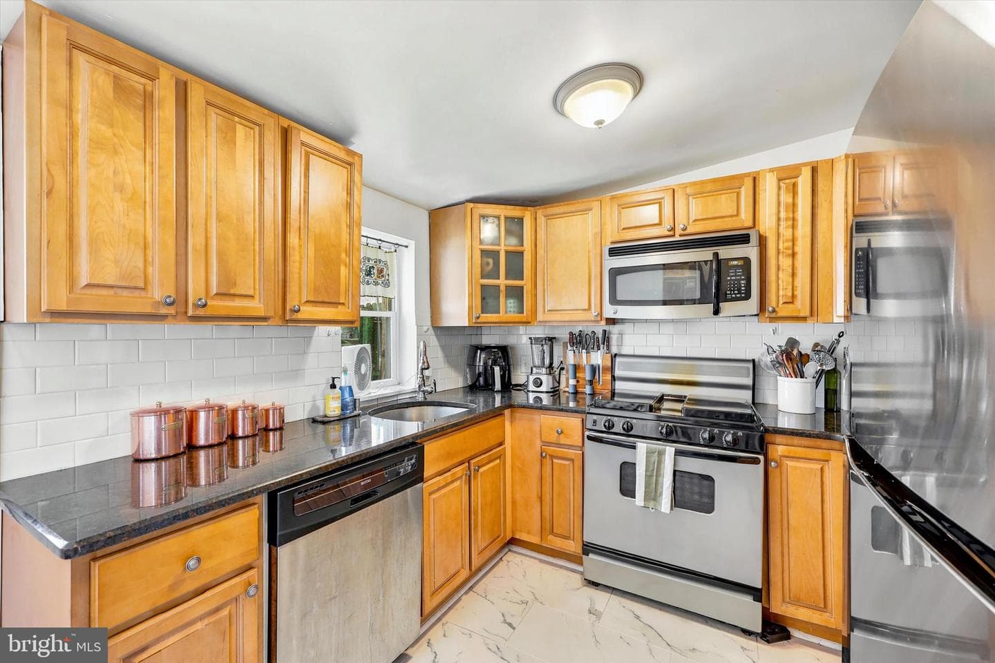 531 Greenwich Street photo 9