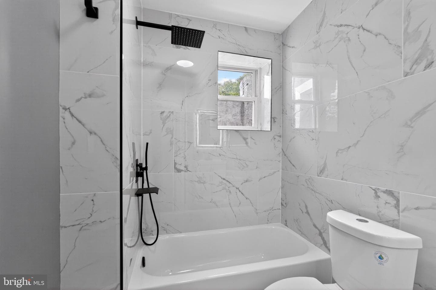 1428 S Vogdes Street photo 22