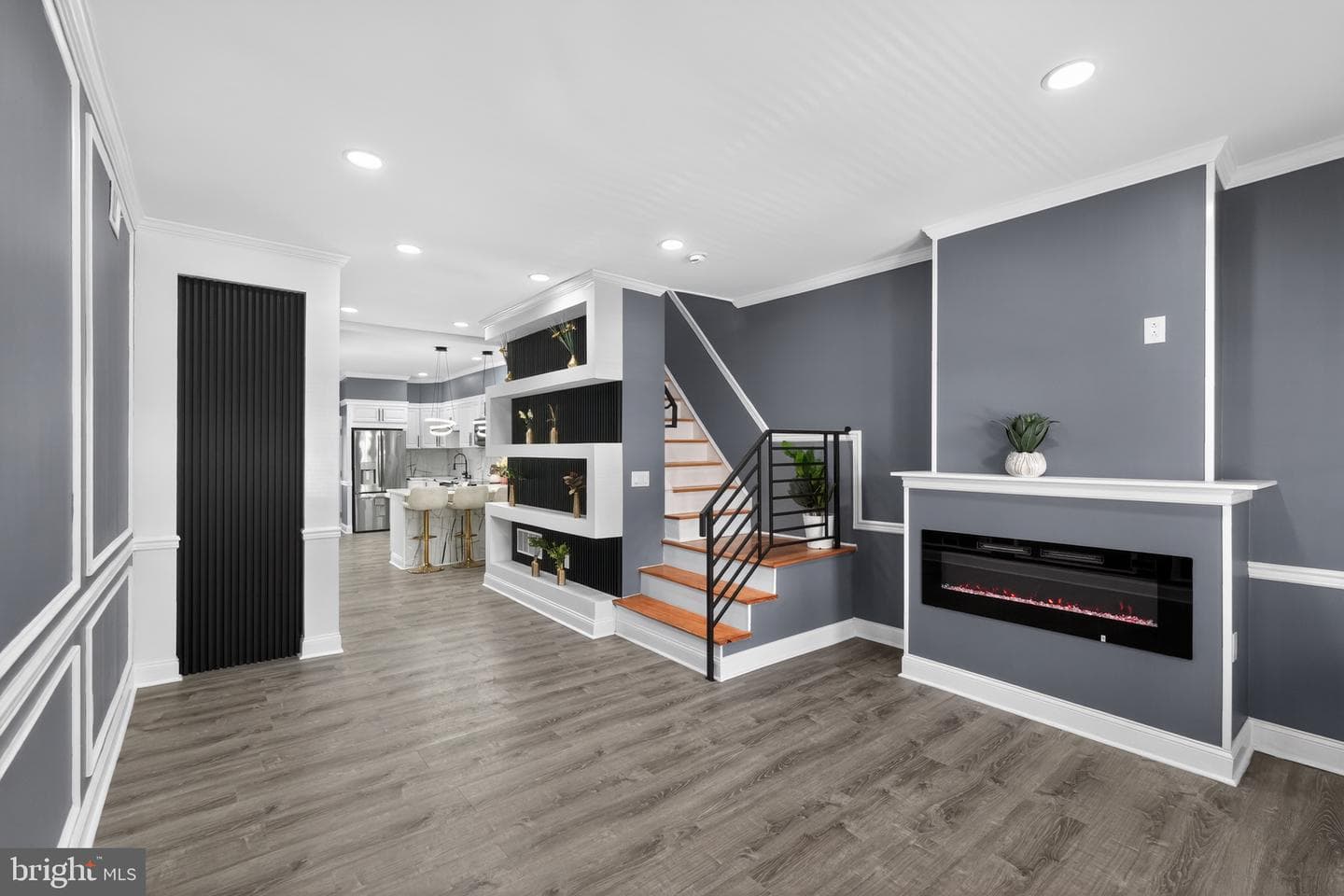1428 S Vogdes Street photo 6