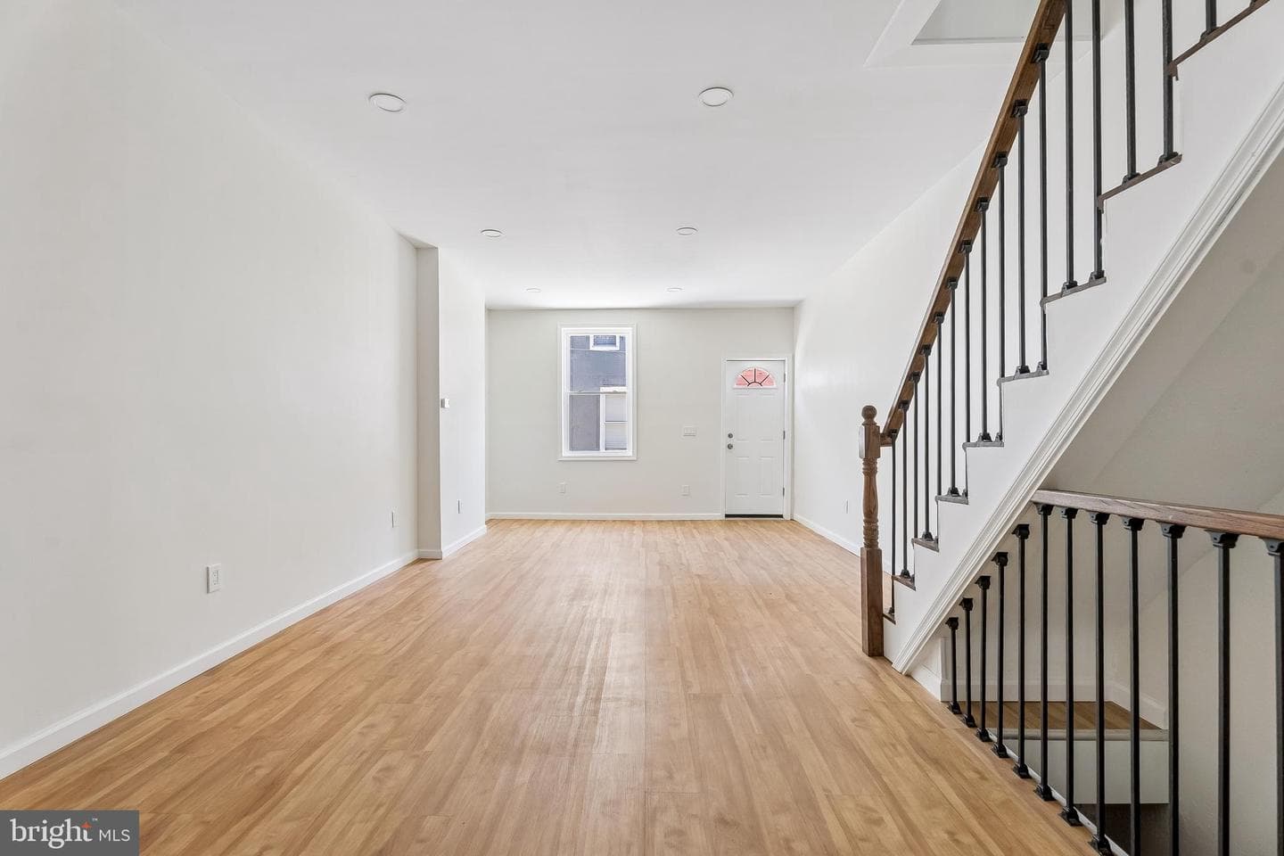 1716 N Hollywood Street photo 20