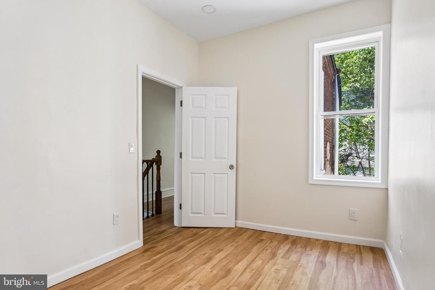 1716 N Hollywood Street photo 30
