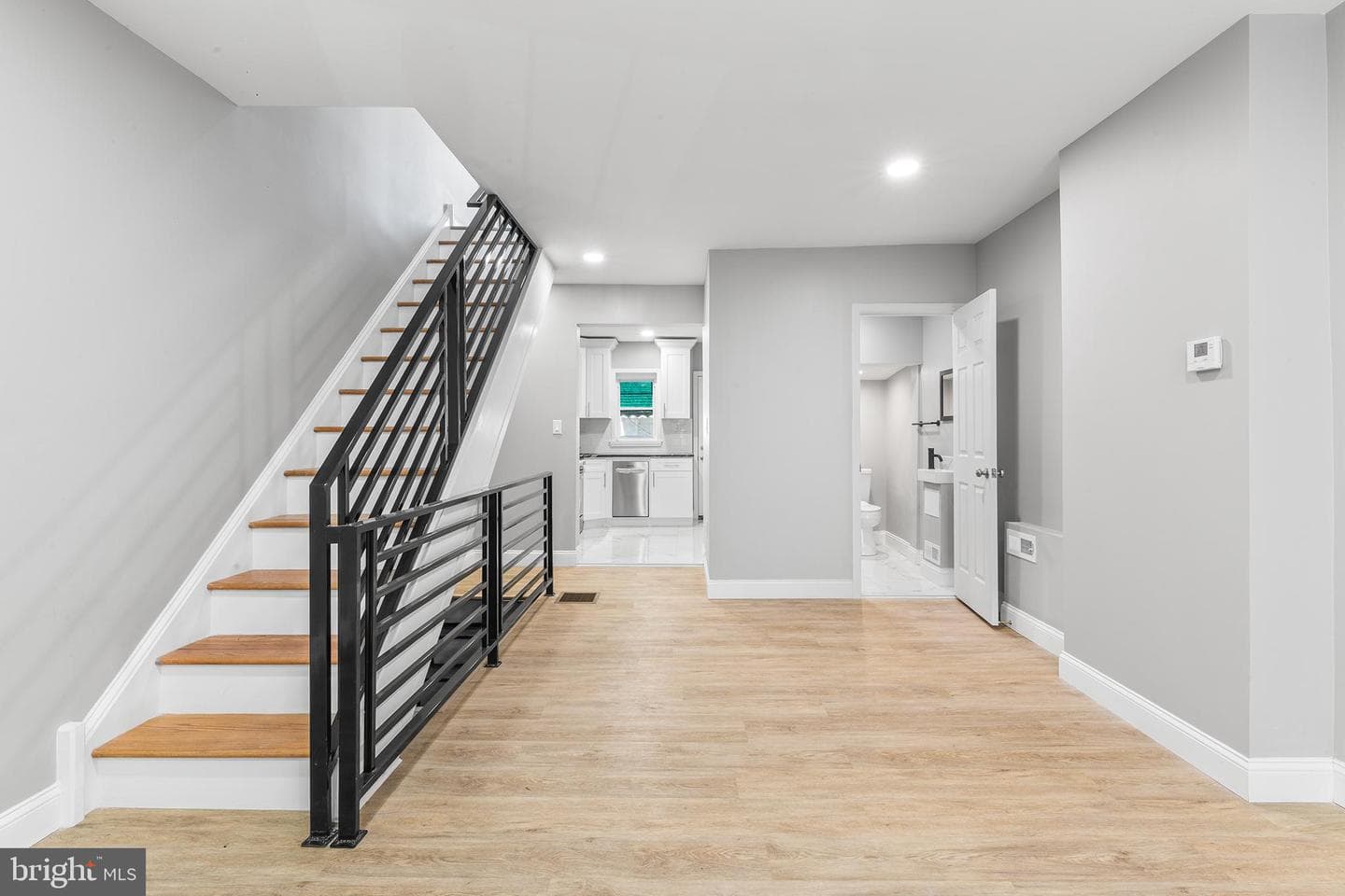 2524 S Mildred Street photo 6