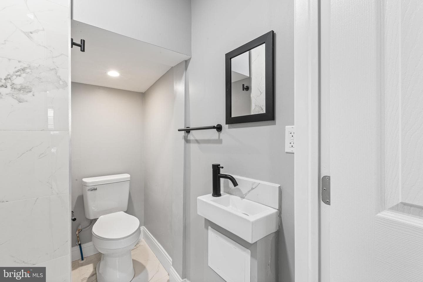 2524 S Mildred Street photo 7