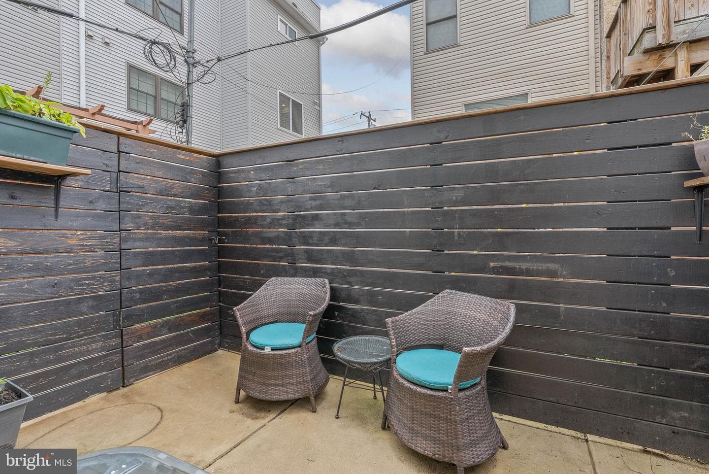 2059 Fernon St photo 14