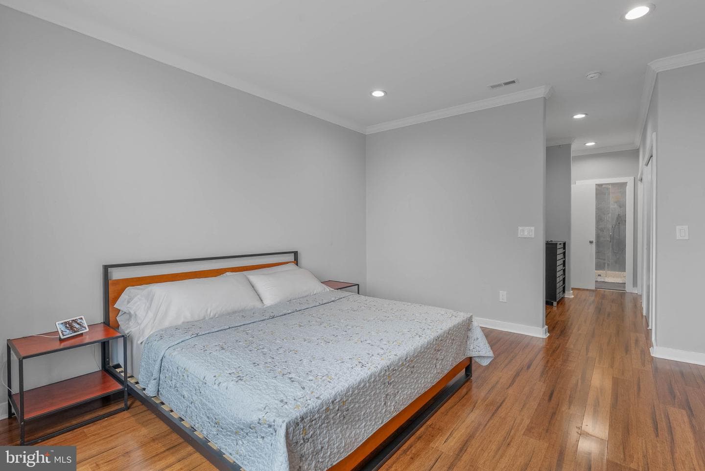 2059 Fernon St photo 31
