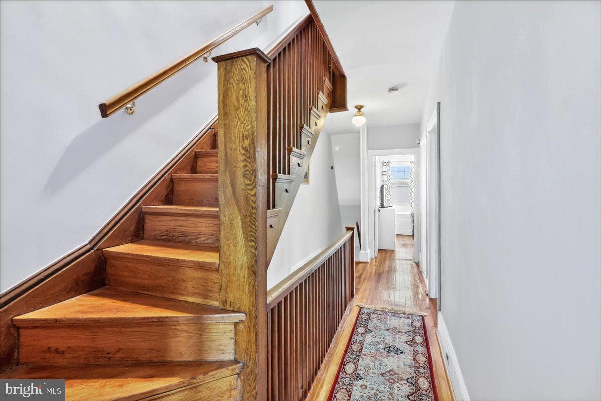 18 W Gravers Lane photo 22