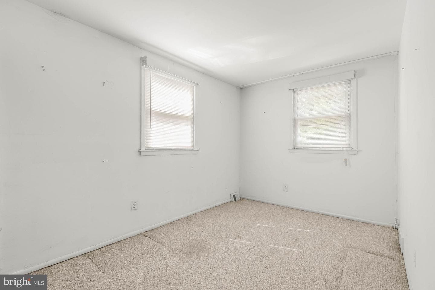 7450 Hill Road photo 29