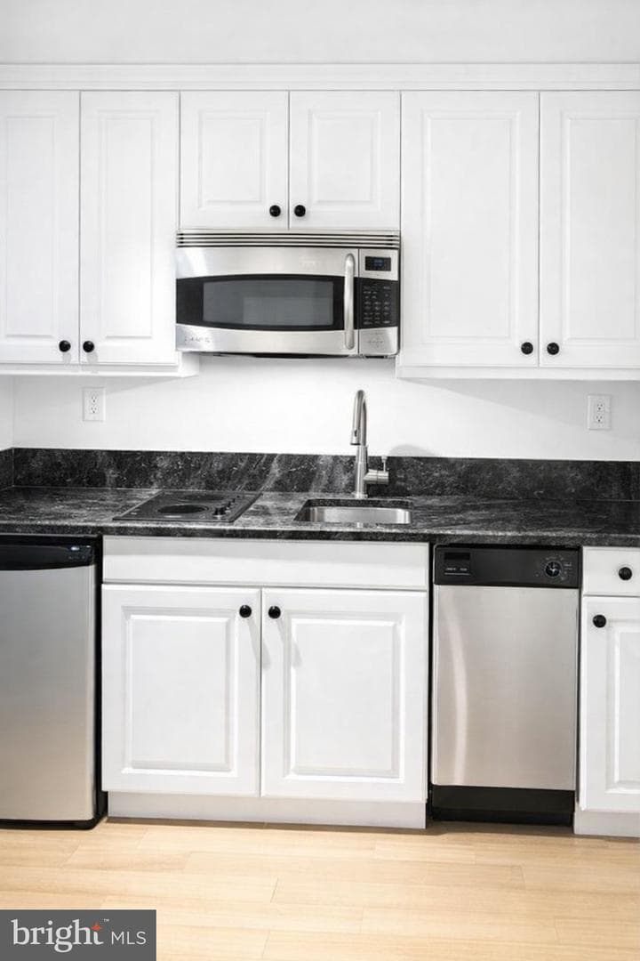 1701 Locust Street #2016 photo 5