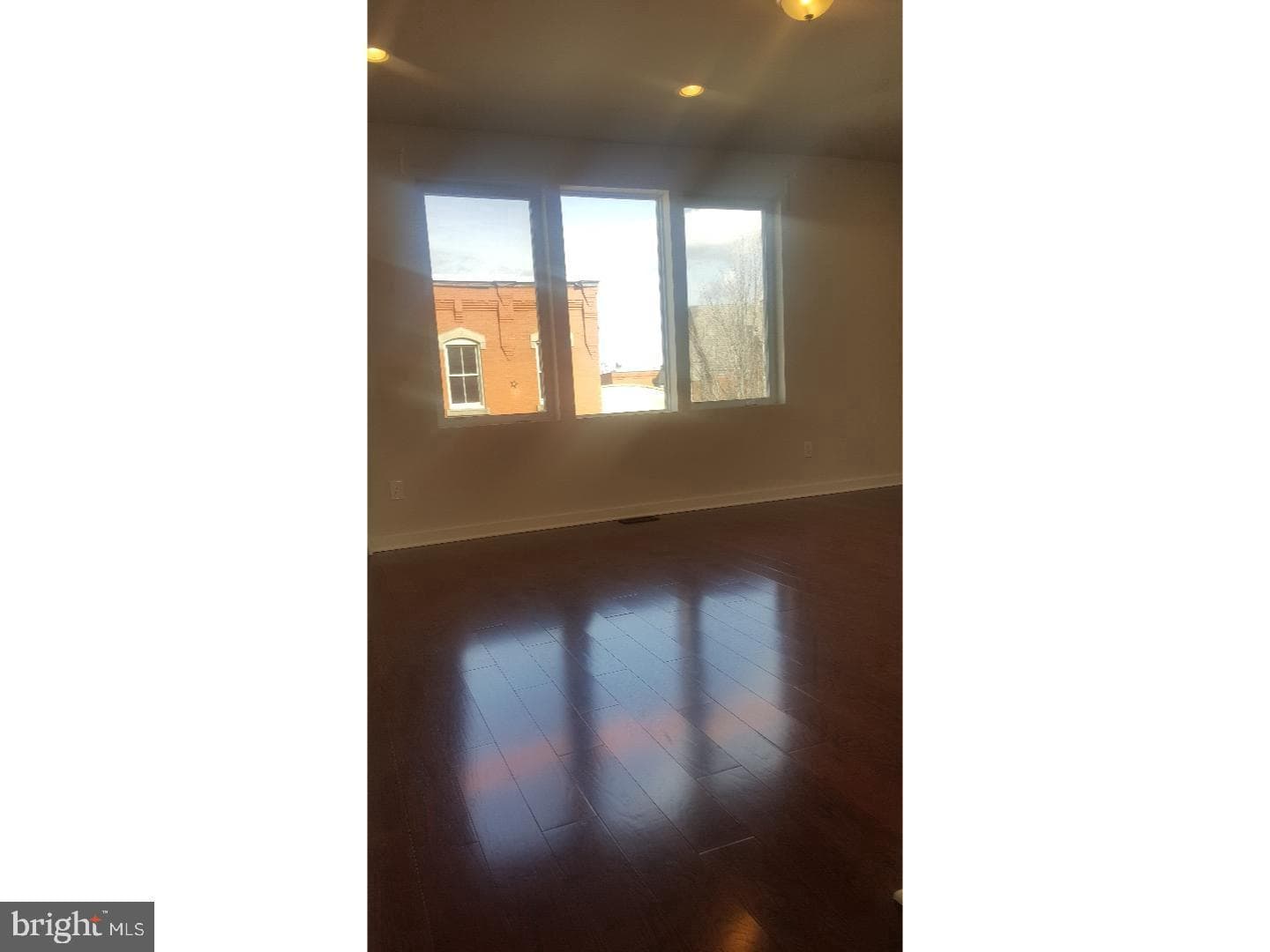 1014 Mount Vernon Street photo 4