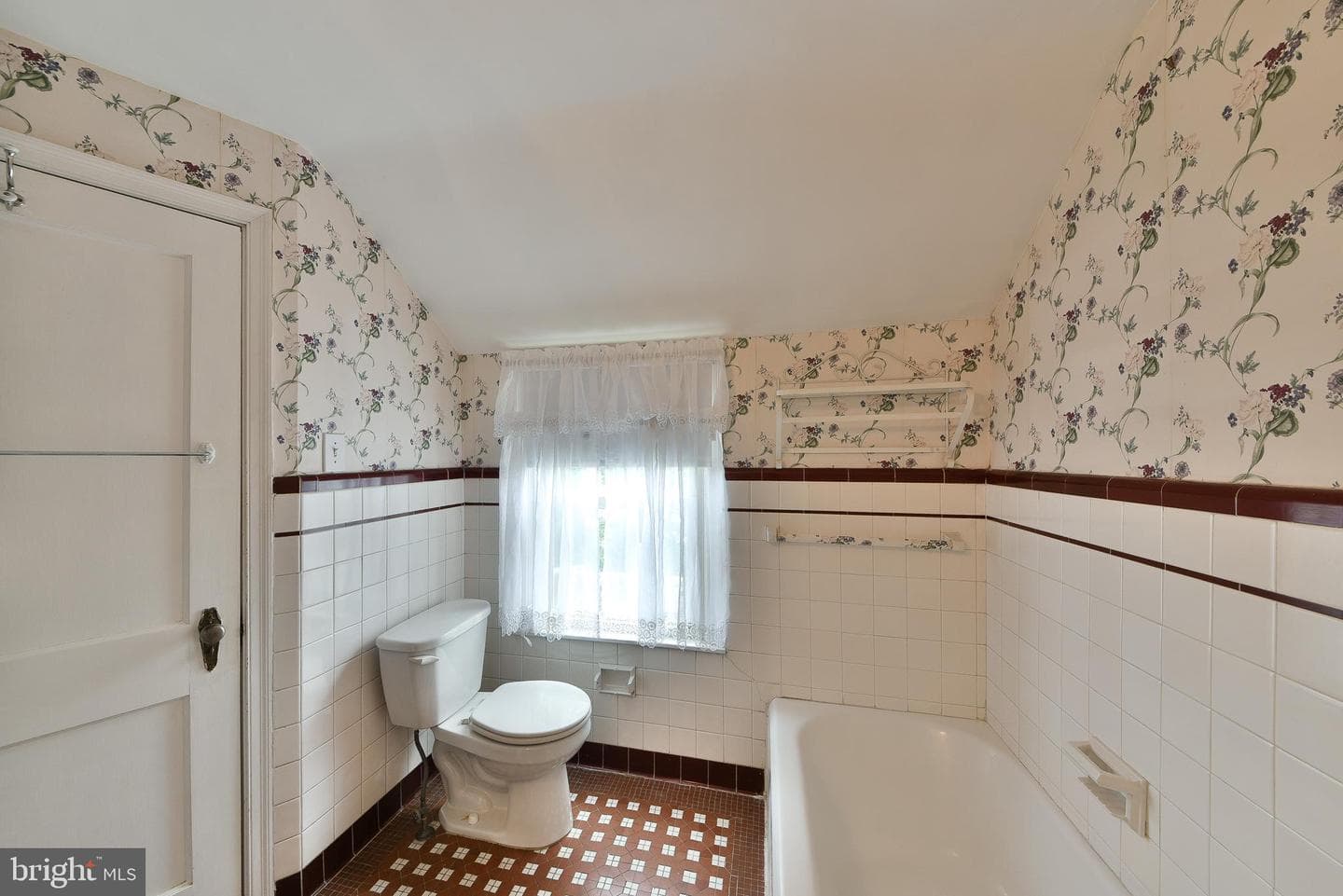 420 Forest Hills Avenue photo 29