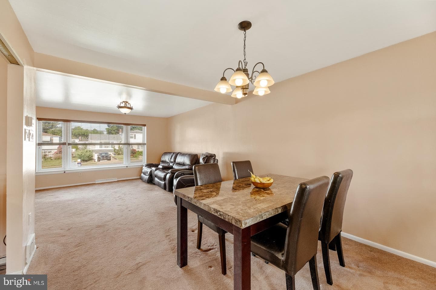 823 Rennard Street photo 10
