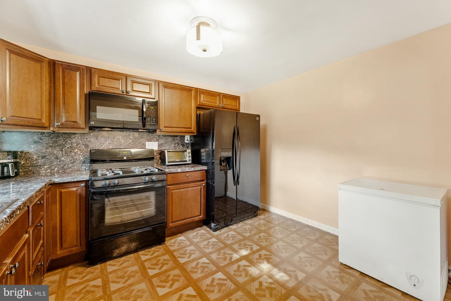 823 Rennard Street photo 12