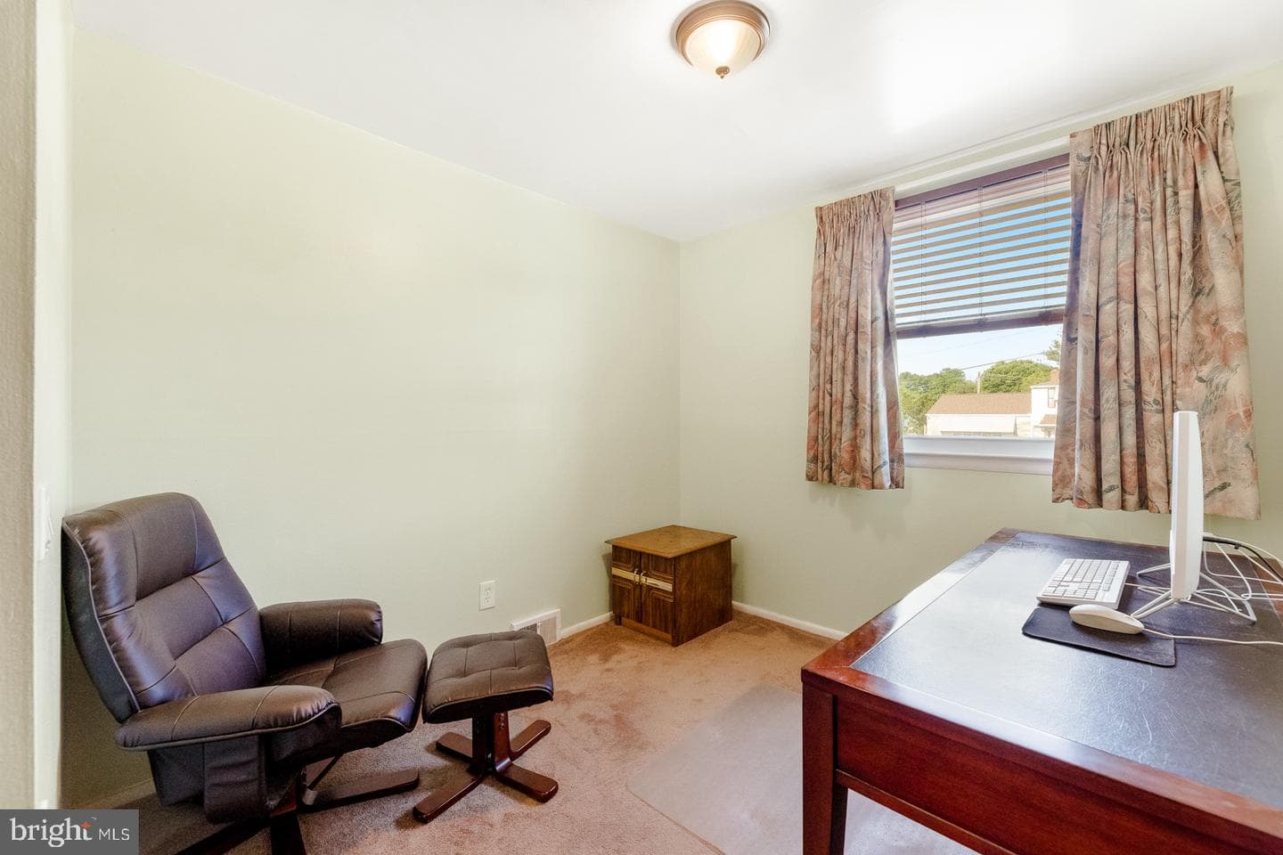 823 Rennard Street photo 22