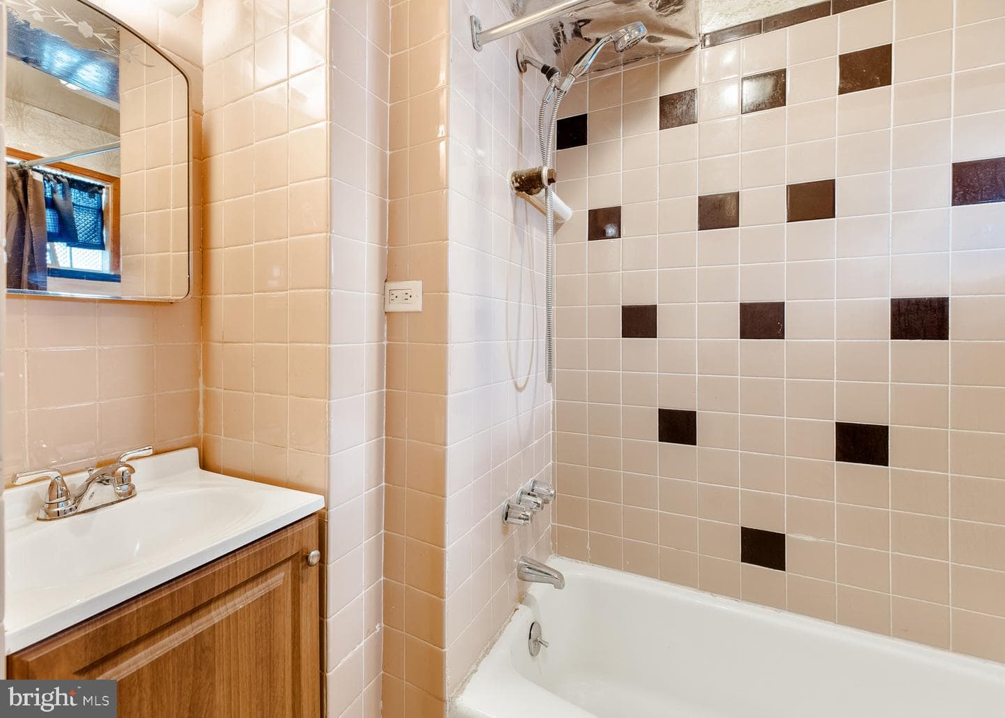 823 Rennard Street photo 31