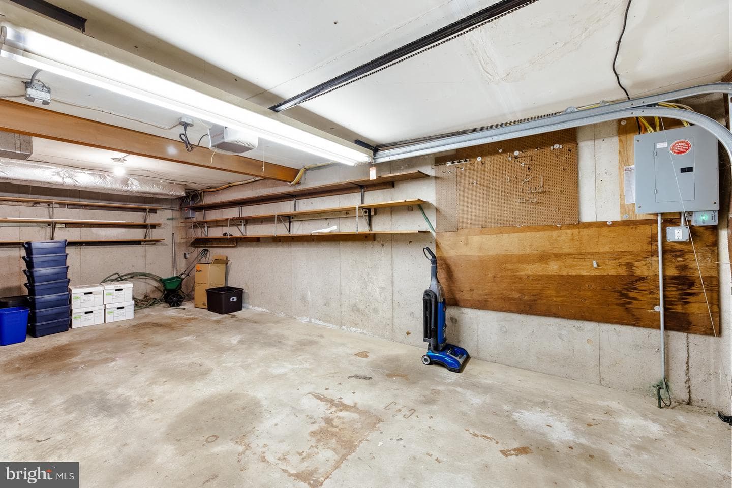 823 Rennard Street photo 34