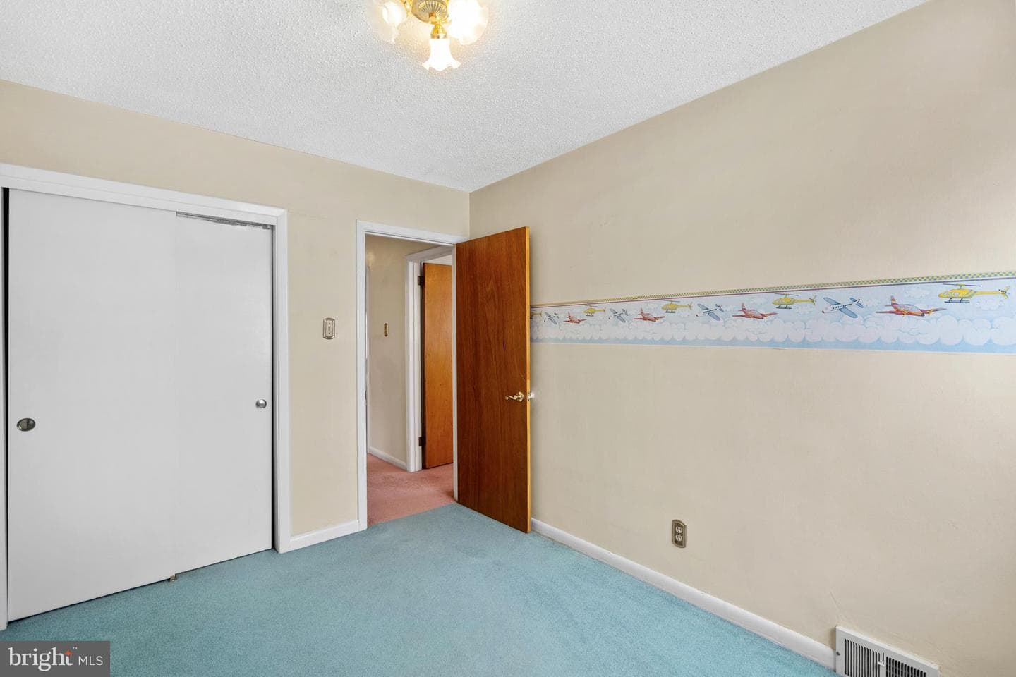 9223 Crispin Street photo 10