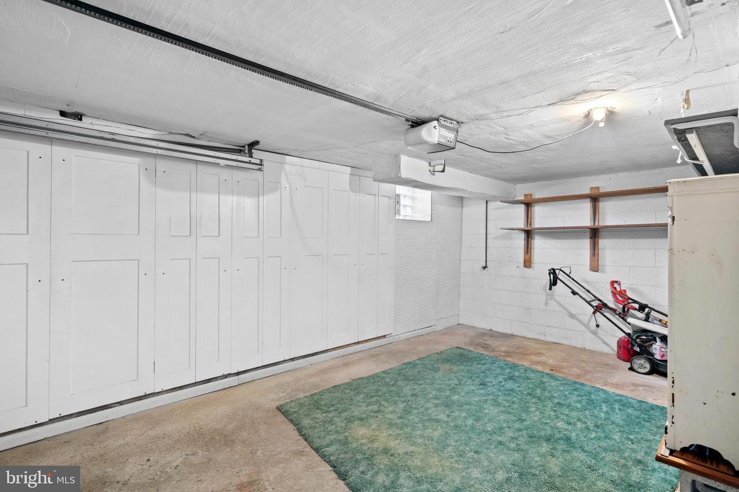 9223 Crispin Street photo 20