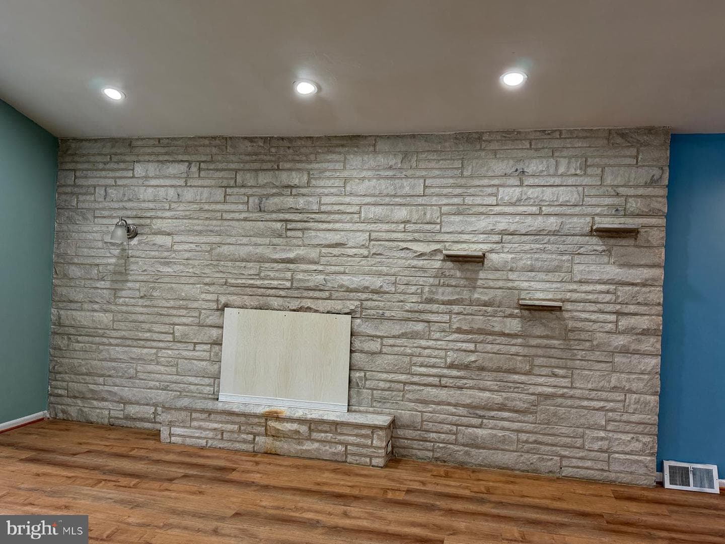9131 Bustleton Avenue, Philadelphia