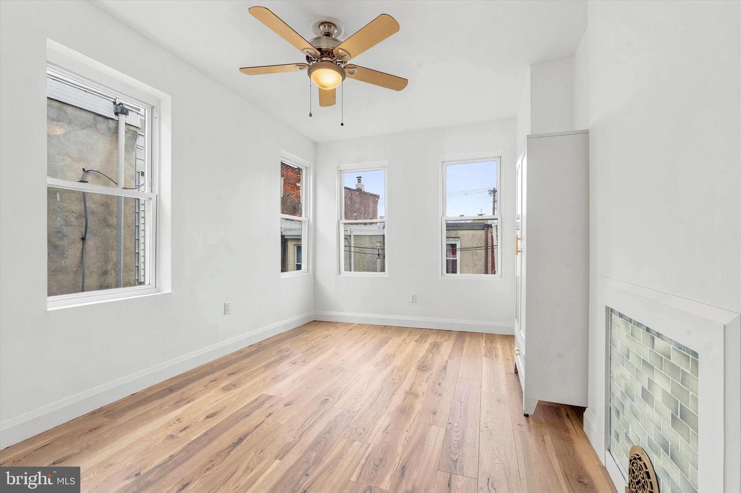 2304 Nicholas Street photo 13