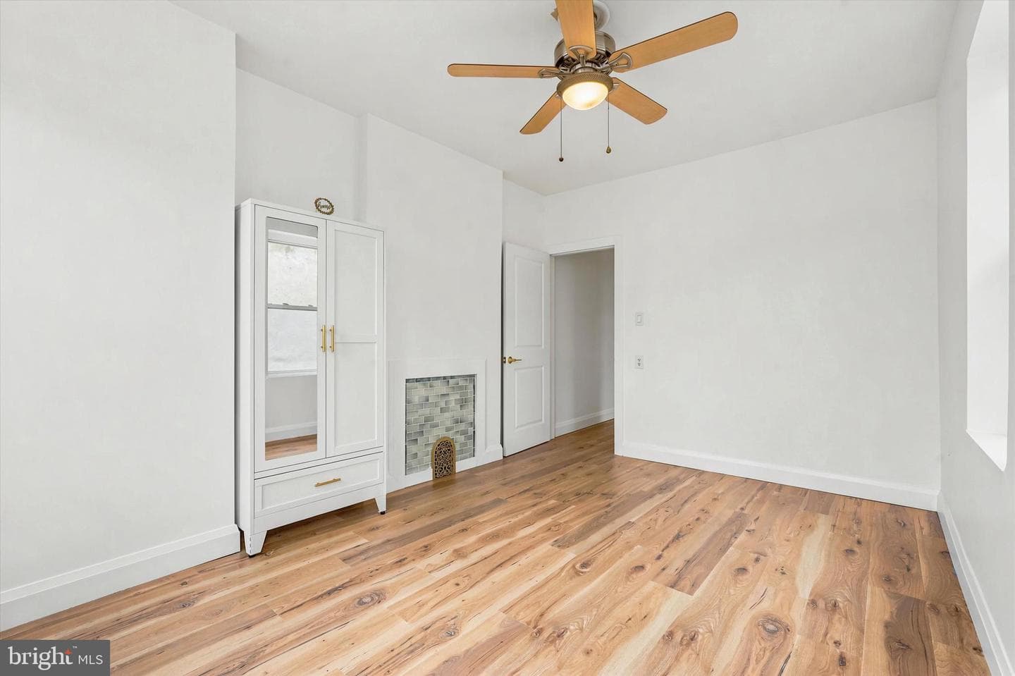 2304 Nicholas Street photo 15