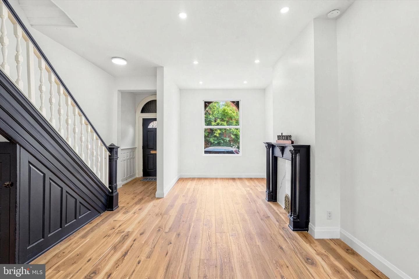 2304 Nicholas Street photo 9