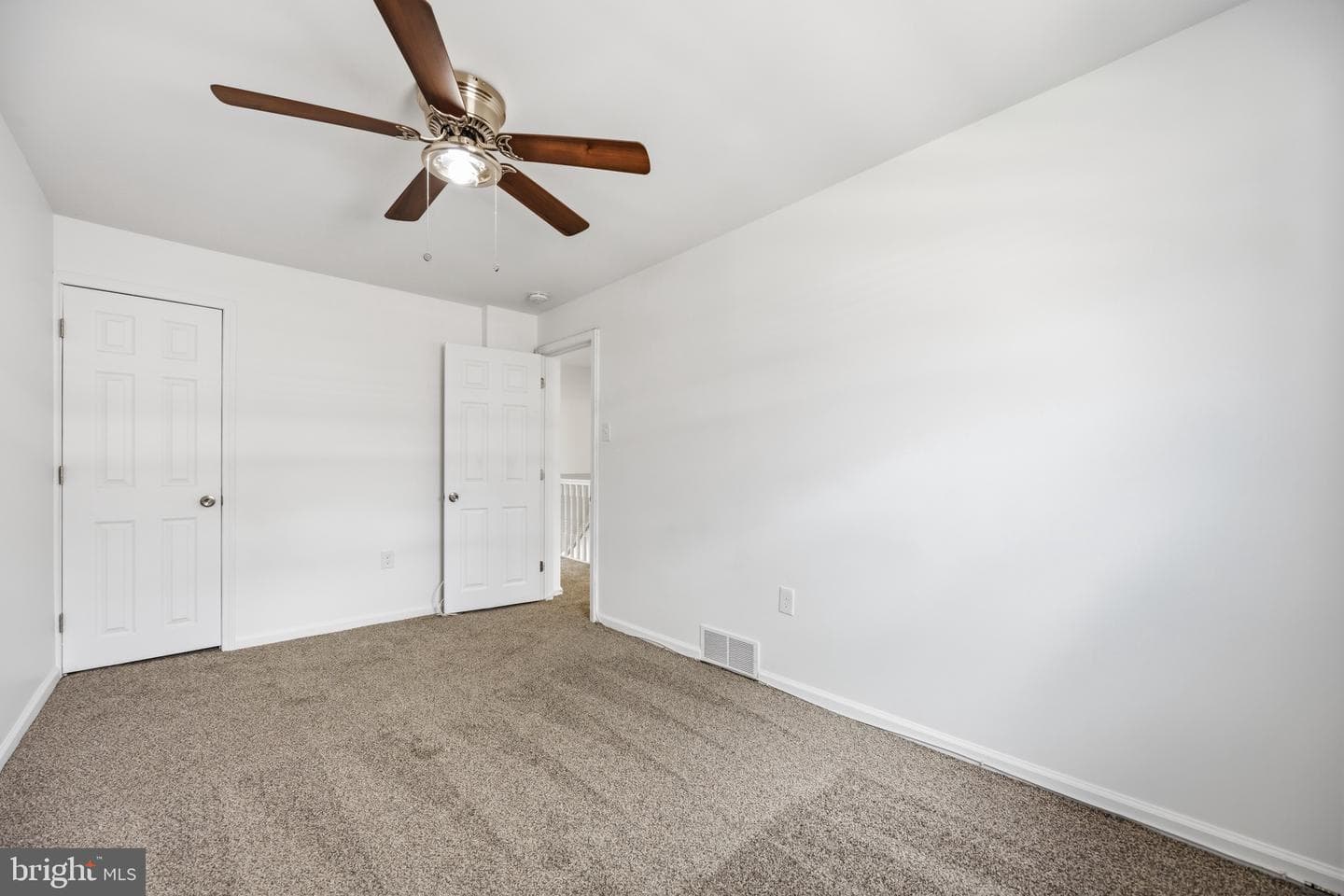 7637 Gilbert Street photo 18