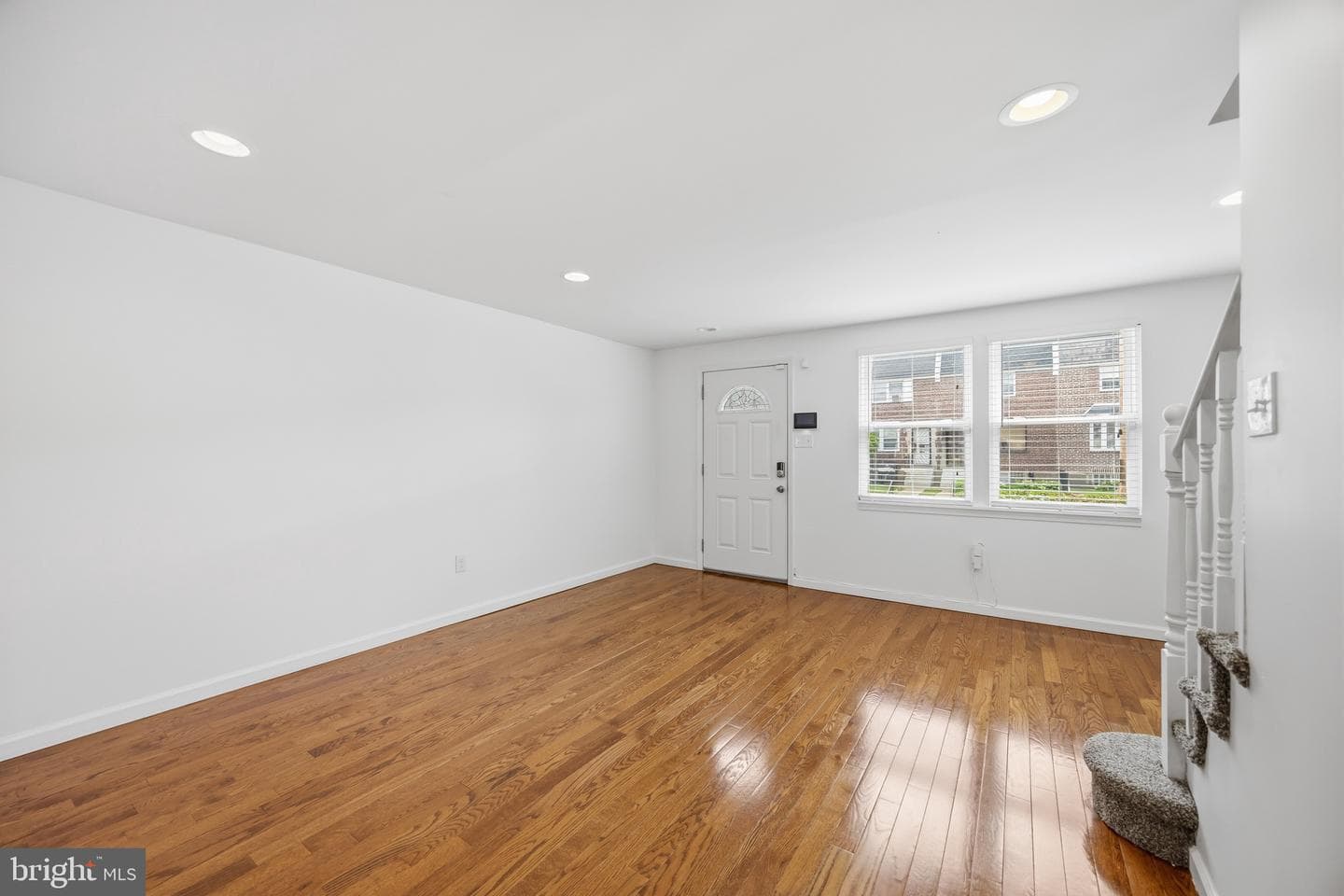 7637 Gilbert Street photo 9